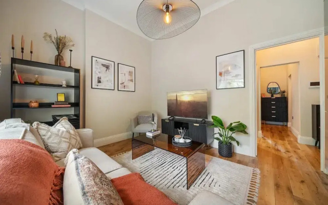 2-bed Notting Hill Apartment With Garden Access