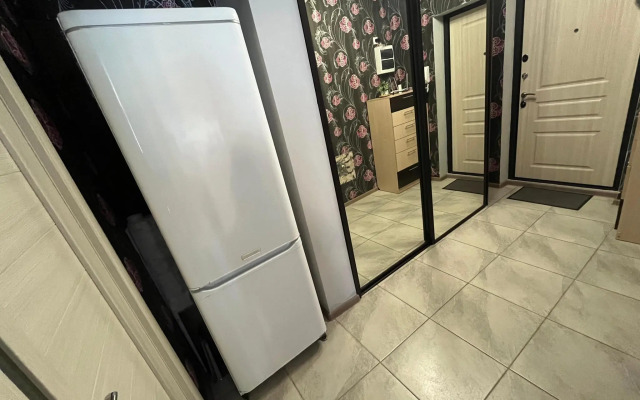 Алые паруса в микрорайоне Крылатый 24/4