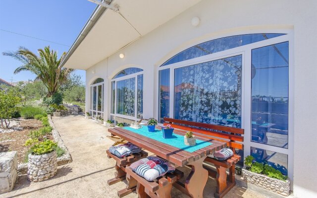 House Mladen