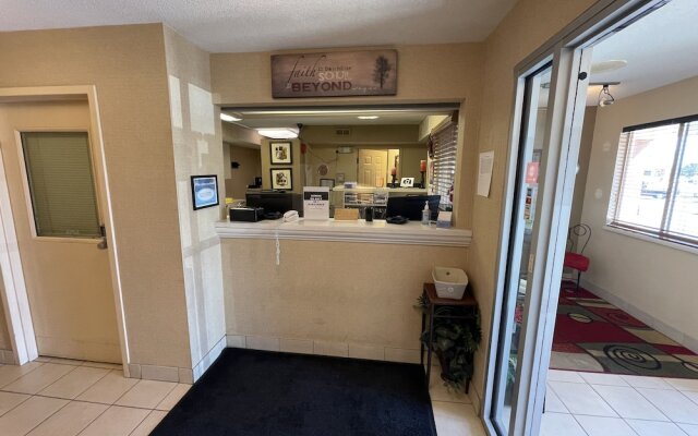 Candlewood Suites Wichita Northeast