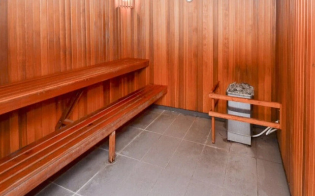 Sunny 3 Bedroom Apartment in Turrella