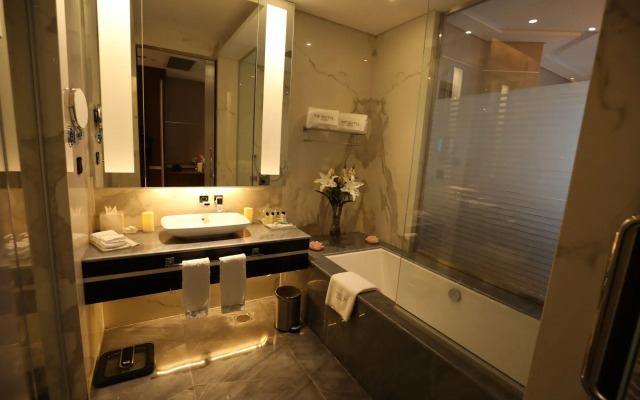VIP Hotel