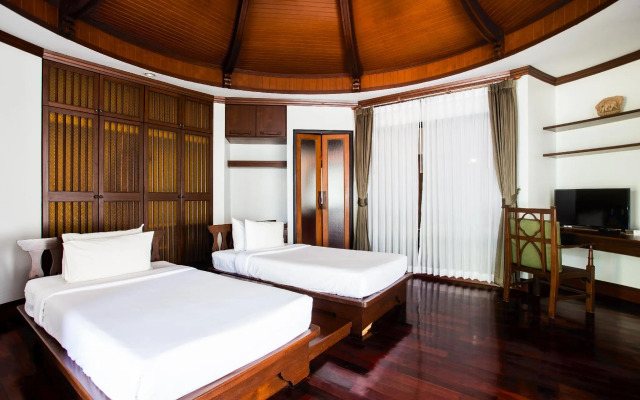 Golden Beach Resort