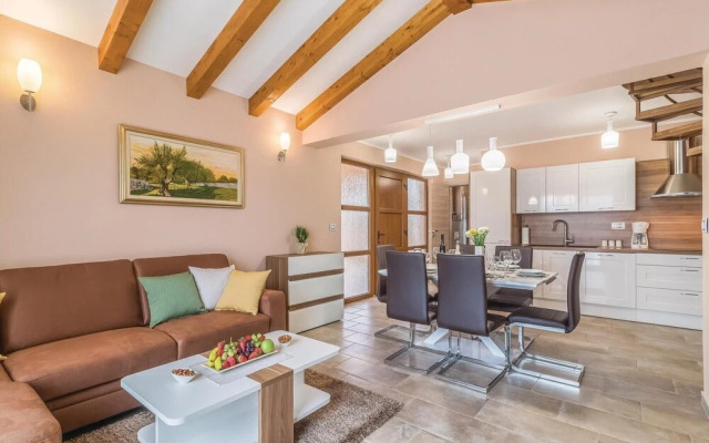 Amazing Home in Pula With Wifi and 2 Bedrooms