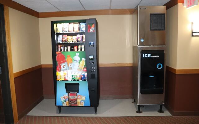 Prairie Inn and Suites Holmen/La Cross