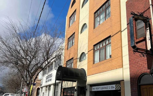 Unwind Adelaide City Studio No 312