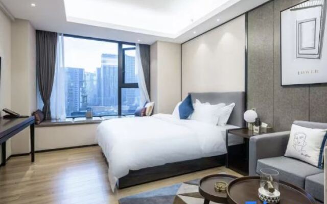 Yuyu Hotel (Zhumadian Century Plaza Tianzhongshan Avenue)