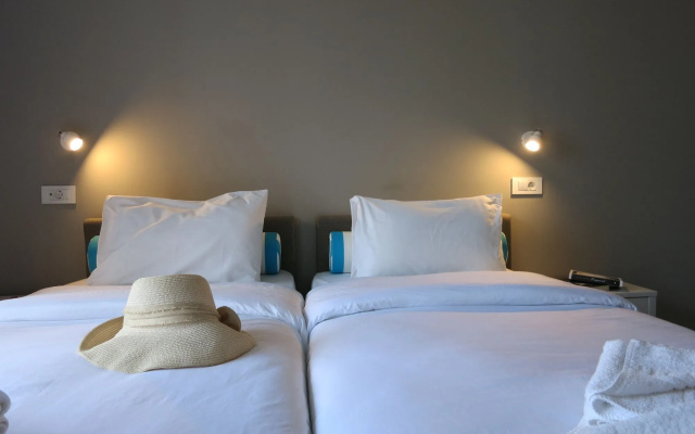 Amaryllis Hotel Apartments