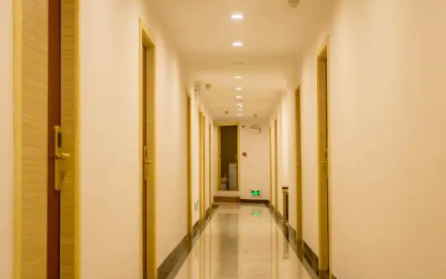 Fengyuanju Business Hotel