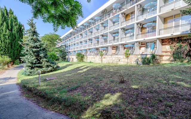 International House of Journalists Resort