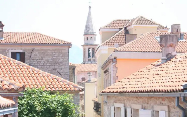 Amore Old Town Apartment