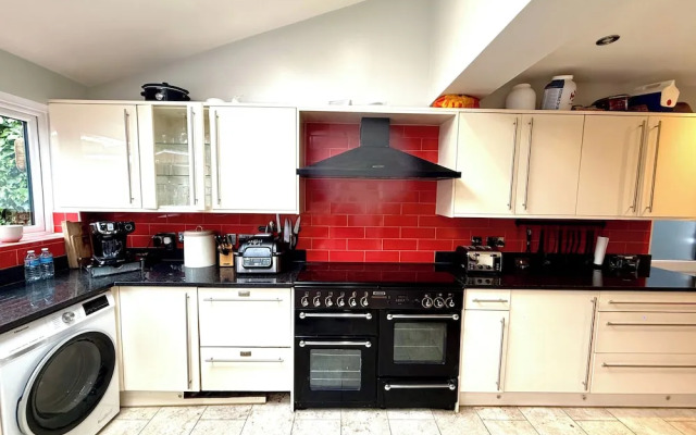 3 Bed-sleeps 6-hot Tub-pet Friendly-parking