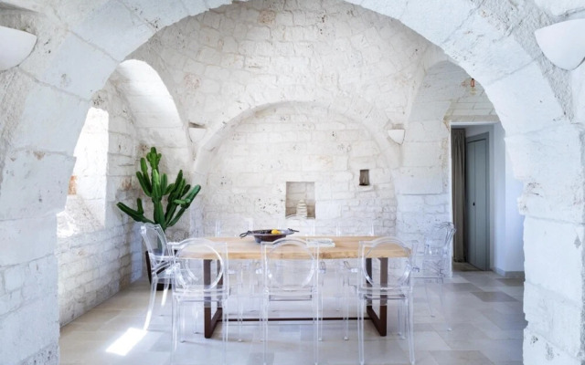 Trulli Gianpaolo - Enchanting 3 Bedroom Villa