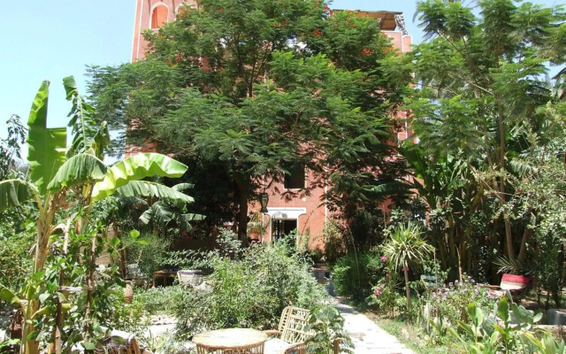El Fayrouz Hotel