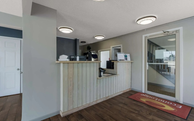 Econo Lodge Cherry Point