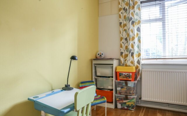 Lovely Swiss Cottage Apartment - Fyan