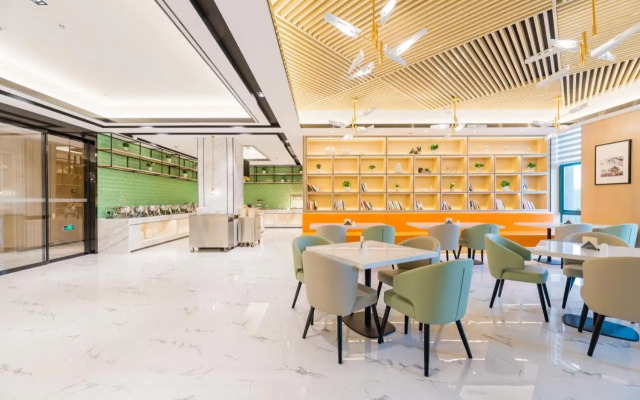 Atour Hotel Nanjing Xin'gang Development Zone