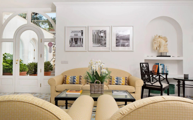 Hotel Canasta