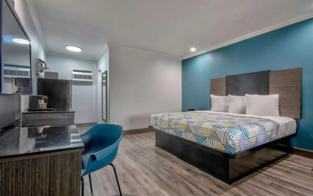 Studio 6 Suites – San Bernardino, CA