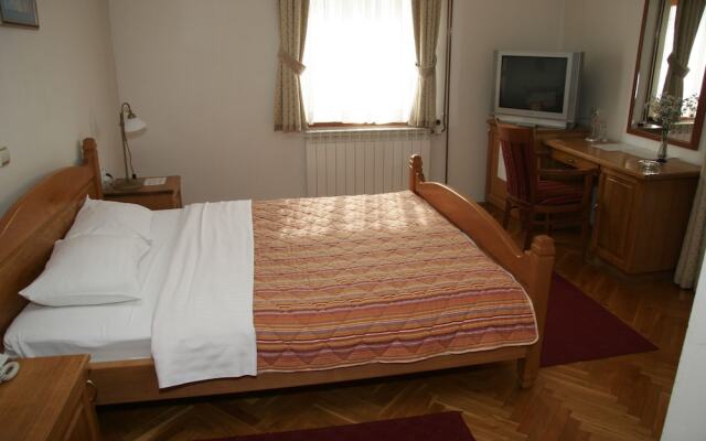 Hotel Sucevic Garni