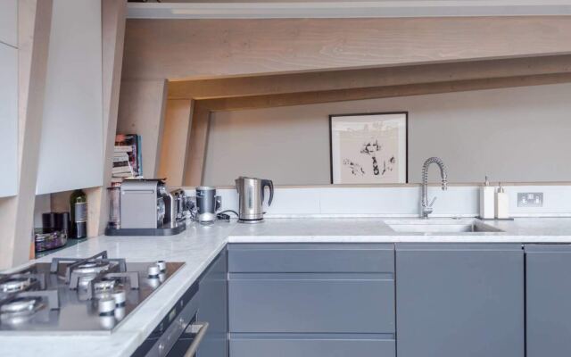 Stylish and Modern Flat in Shoreditch for 4