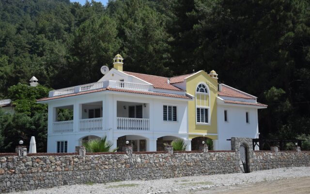 Villa Xclusive by Turkish Lettings