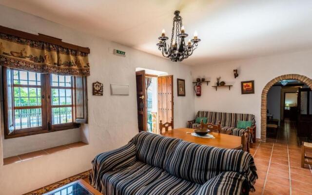 Casa Rufino Iznajar by Ruralidays