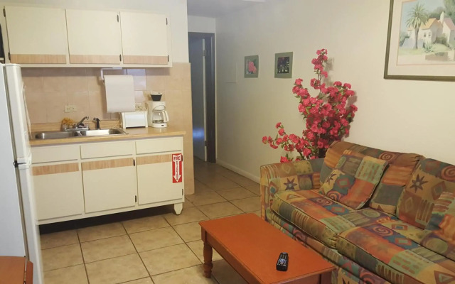 Sunset Gardens Guesthouse