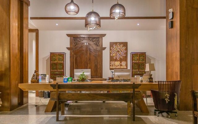 Floral Hotel Dali Luchun Garden