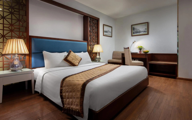 Skylark Hotel – Guest Rooms – Hanoi