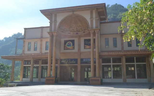 Nadia Hotel