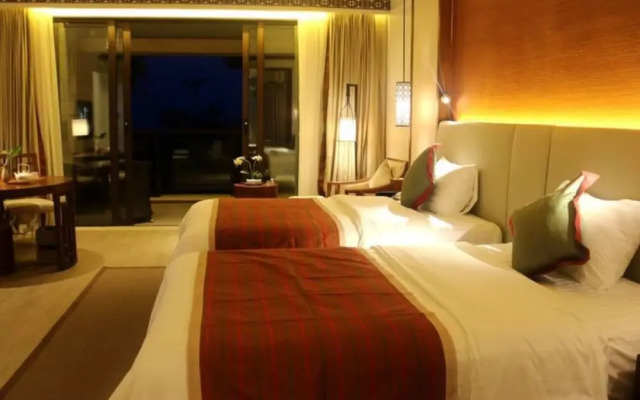 Hainan Qizi Bay New Century Resort