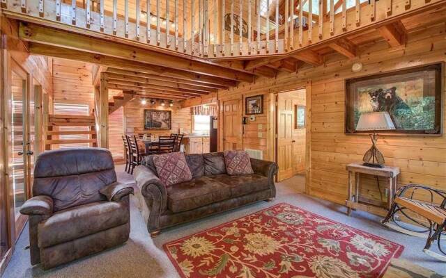 Creekside Romance - One Bedroom Cabin