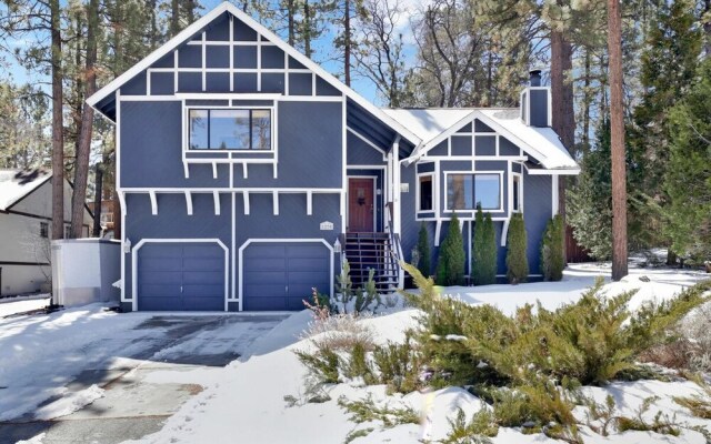 Star Gazing #2089 by Big Bear Vacations