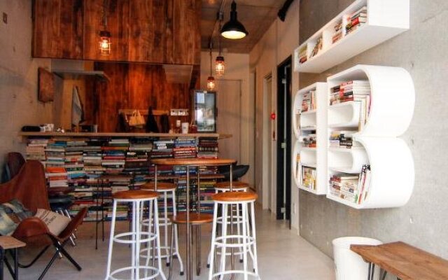 Book Tea Bed AZABU-JUBAN