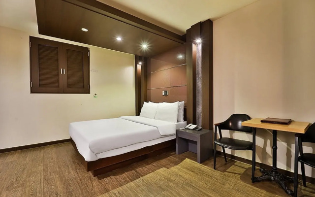 Incheon Airport Hotel June