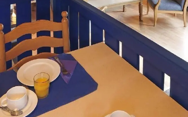 Landhaus-Wald-und-See-1