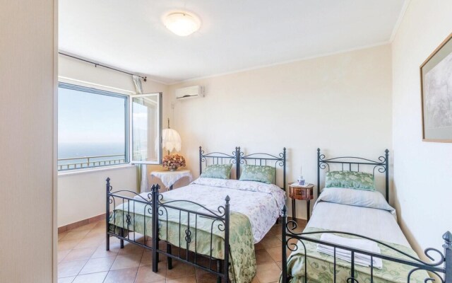 Beautiful Home in Agropoli SA With Wifi and 4 Bedrooms