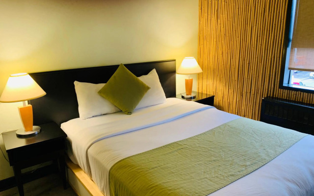 Hotel at the Waldorf