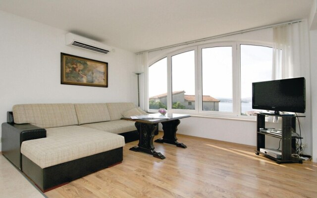 Nice Home in Razanj With Wifi and 2 Bedrooms