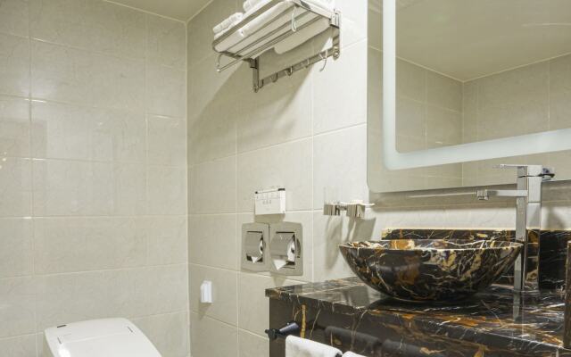 Embledon Hotel