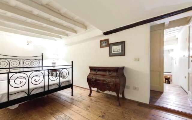 Campo De Fiori Apartment