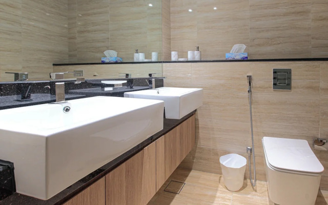 1BR Apt Residence Along Business Bay Canal