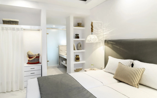 Villa D'Oro - Luxury Villas & Suites