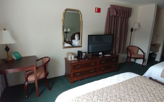 The Inn At Houghton Creek