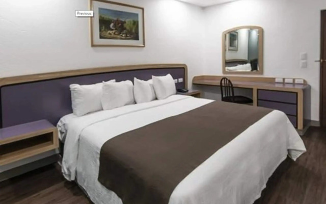 Hotel Menara