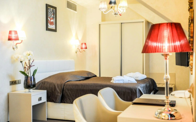 Myo Hotel Mysterius
