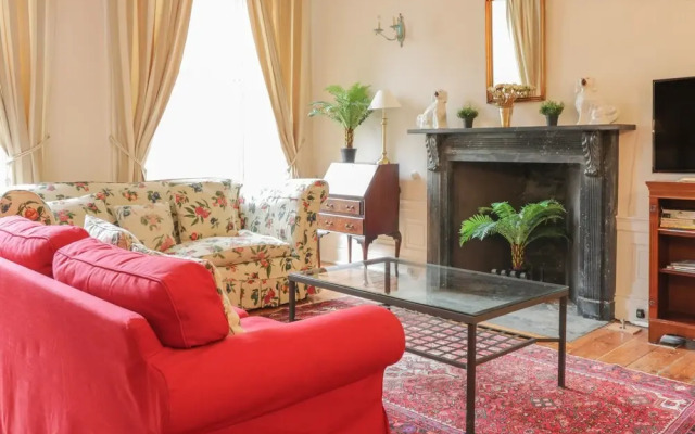 3 Lynedoch Place