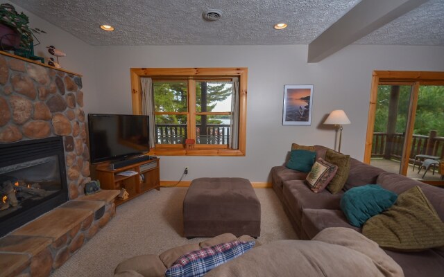 Logxurious 5 Bedroom House