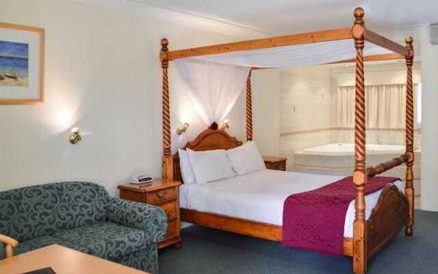 BEST WESTERN The Lakesway Motor Inn